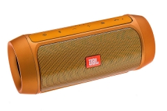 Предметная фотография портативной колонки